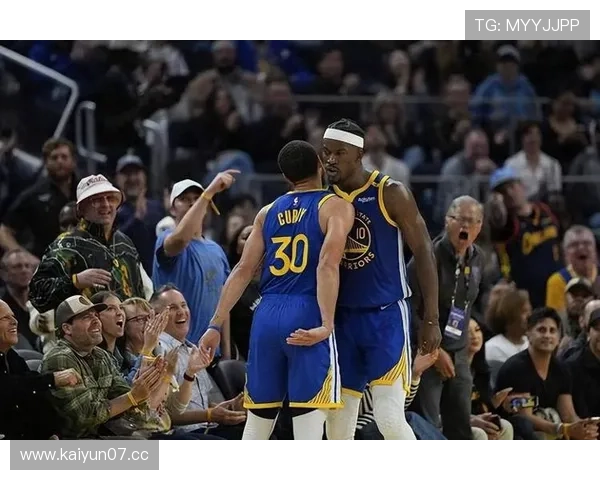 巴特勒再度示诚盼库里回归带领球队重整旗鼓再次向季后赛胜利冲击 巴特勒再度示诚盼库里回归带领球队重整旗鼓再次向季后赛胜利冲击